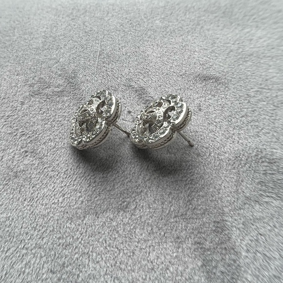Authentic Chanel CC logo stud earrings within Camellia flower - Picture 3 of 4